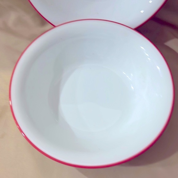 Set of 3 Corelle Red and White Splender Round Cereal Bowls.New and Perfect.A1708 - Picture 2 of 6